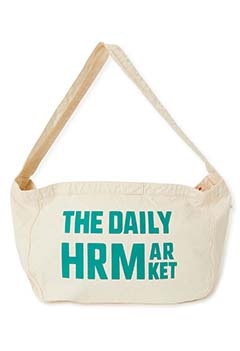 THE DAILY HRMARKET プリント ニュースペーパー バッグ