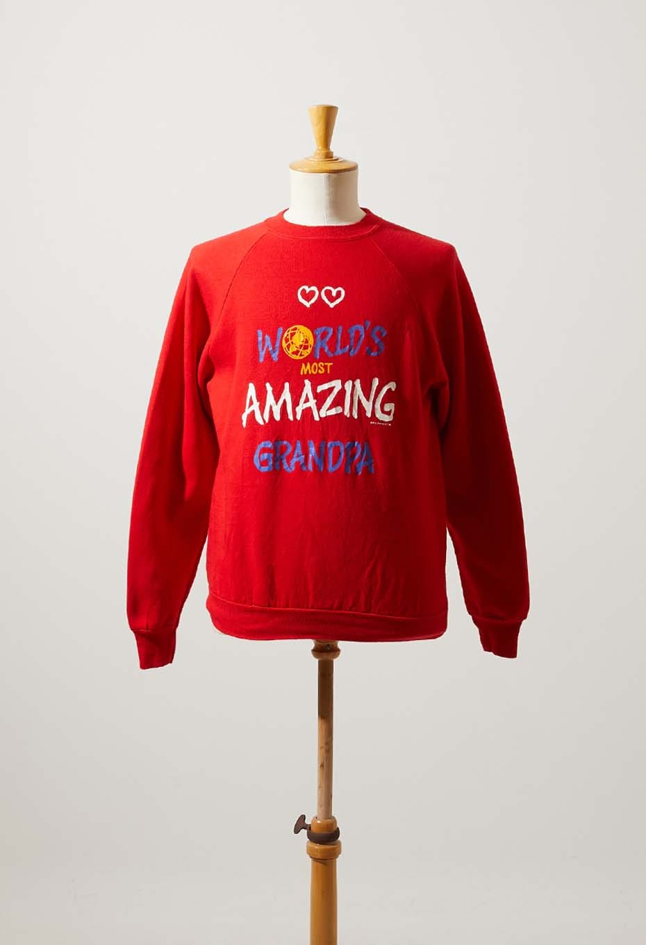 VINTAGE WORLD AMAZING GRANDPA RED SWEAT