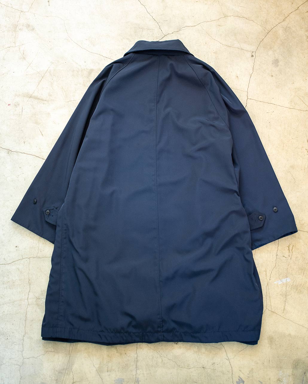 RECYCLED POLYESTER REVERSIBLE RAGLAN COAT　シルエット | BLUE BLUE | ブルーブルー